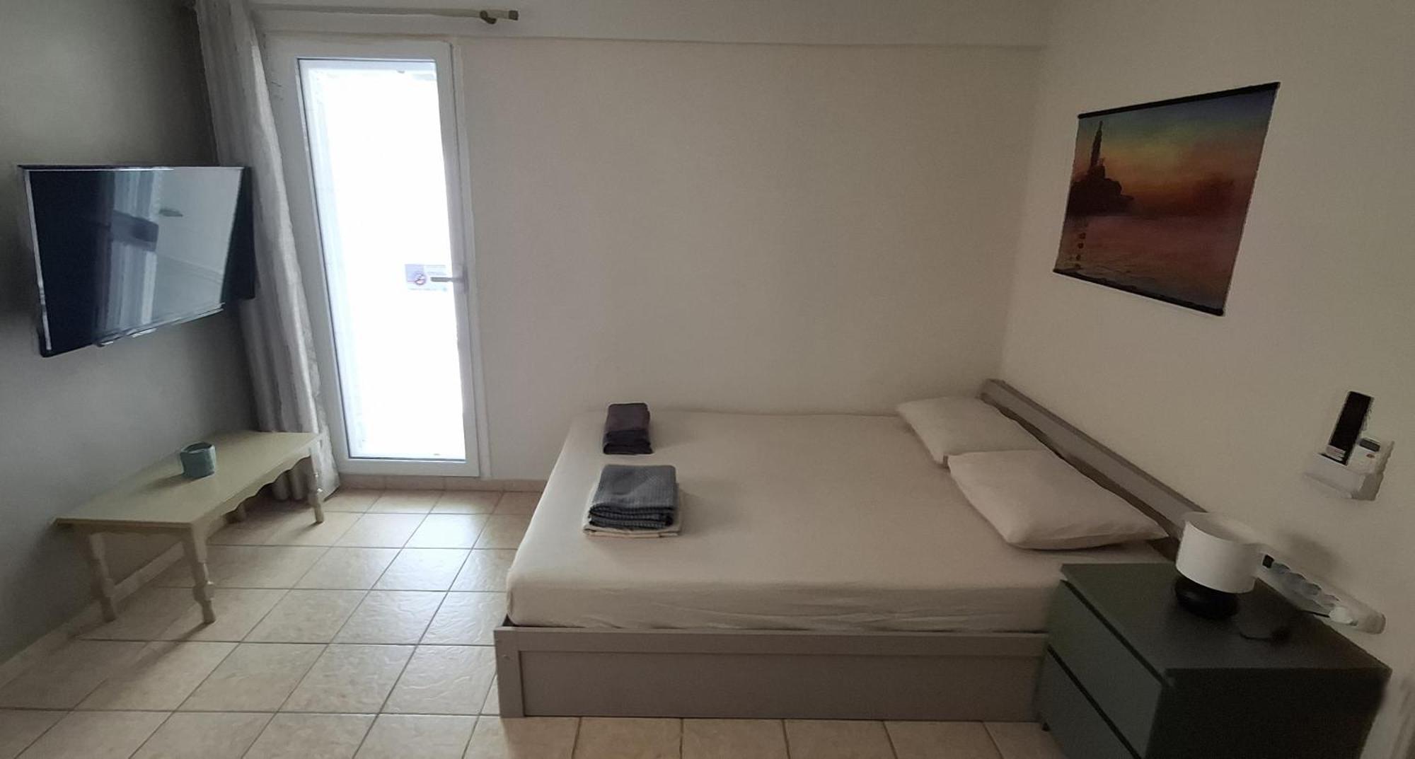 Honeybee4 - Cozy Studio Close To The Port, Airport & Athens 拉斐那 外观 照片